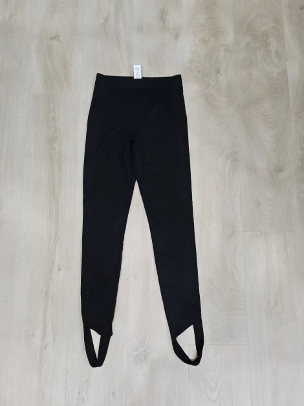 Zara Black Stirrup-Edge Leggings